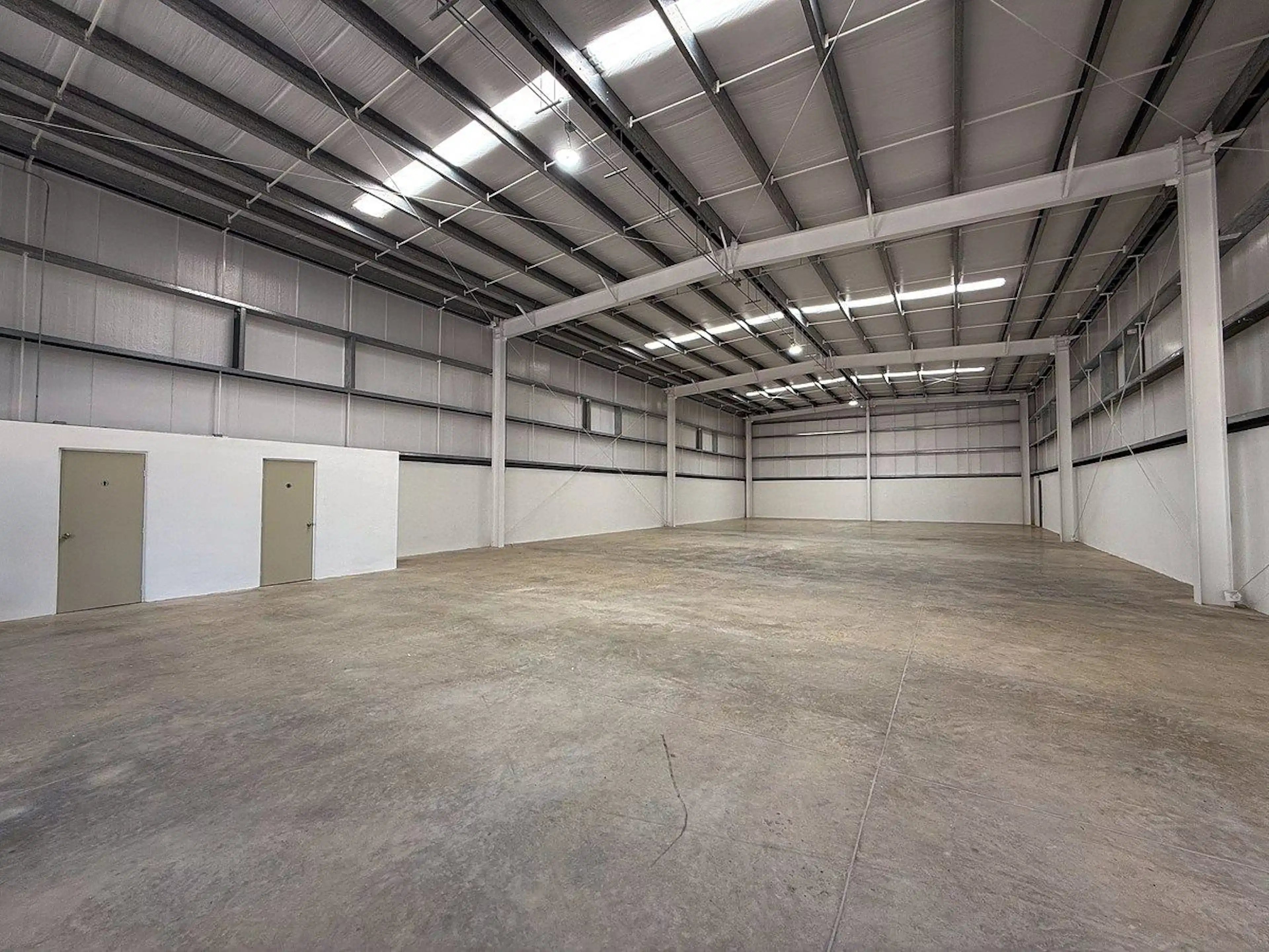 RENTA BODEGA 620mts ZONA AEROPUERTO MERIDA
