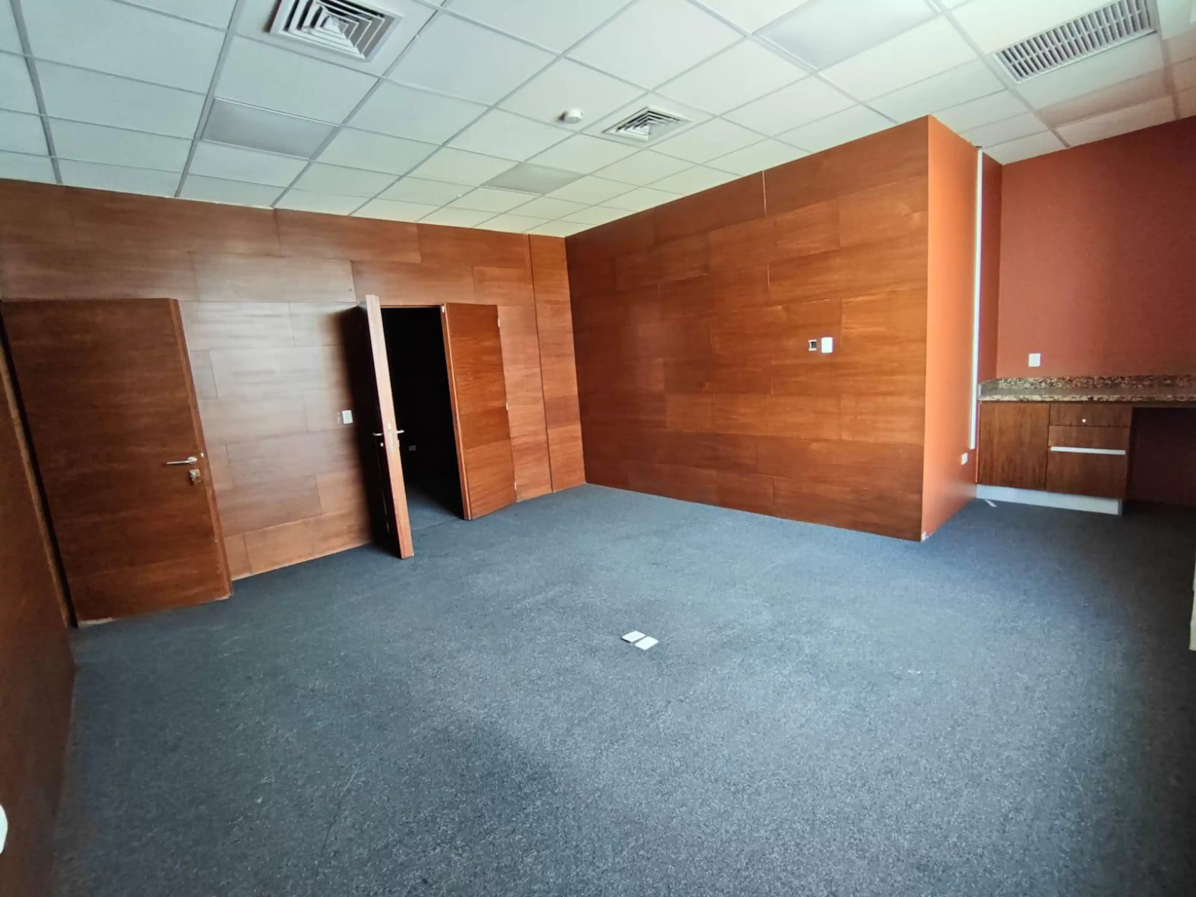 Torre Corporativa, Oficina En Renta  294  Mts Av. Bonampak 294