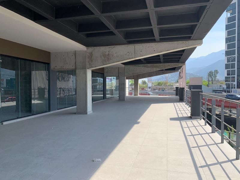 Local Comercial Spot2