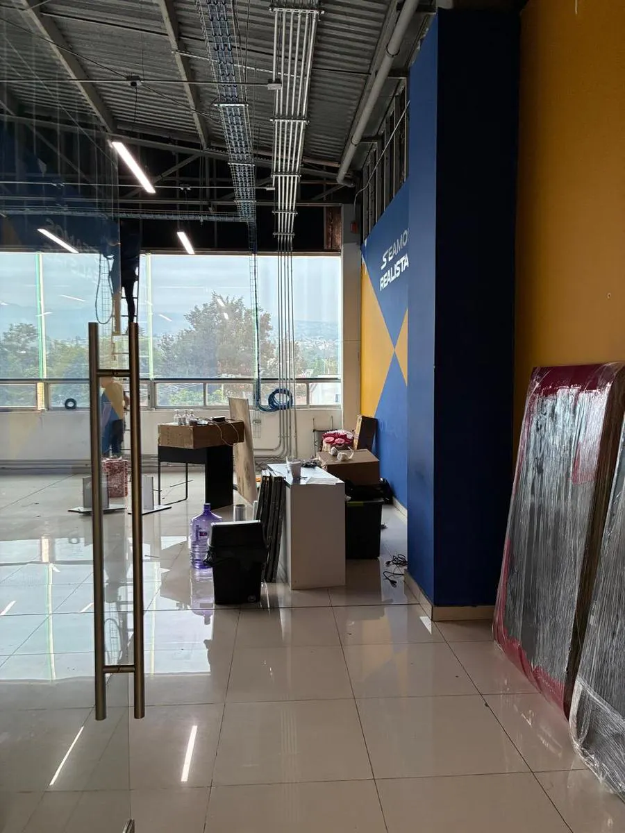 Local Comercial Spot2