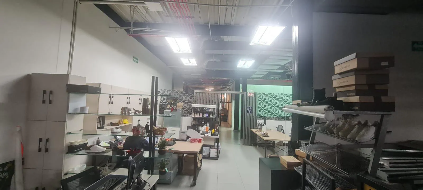 Local Comercial Spot2