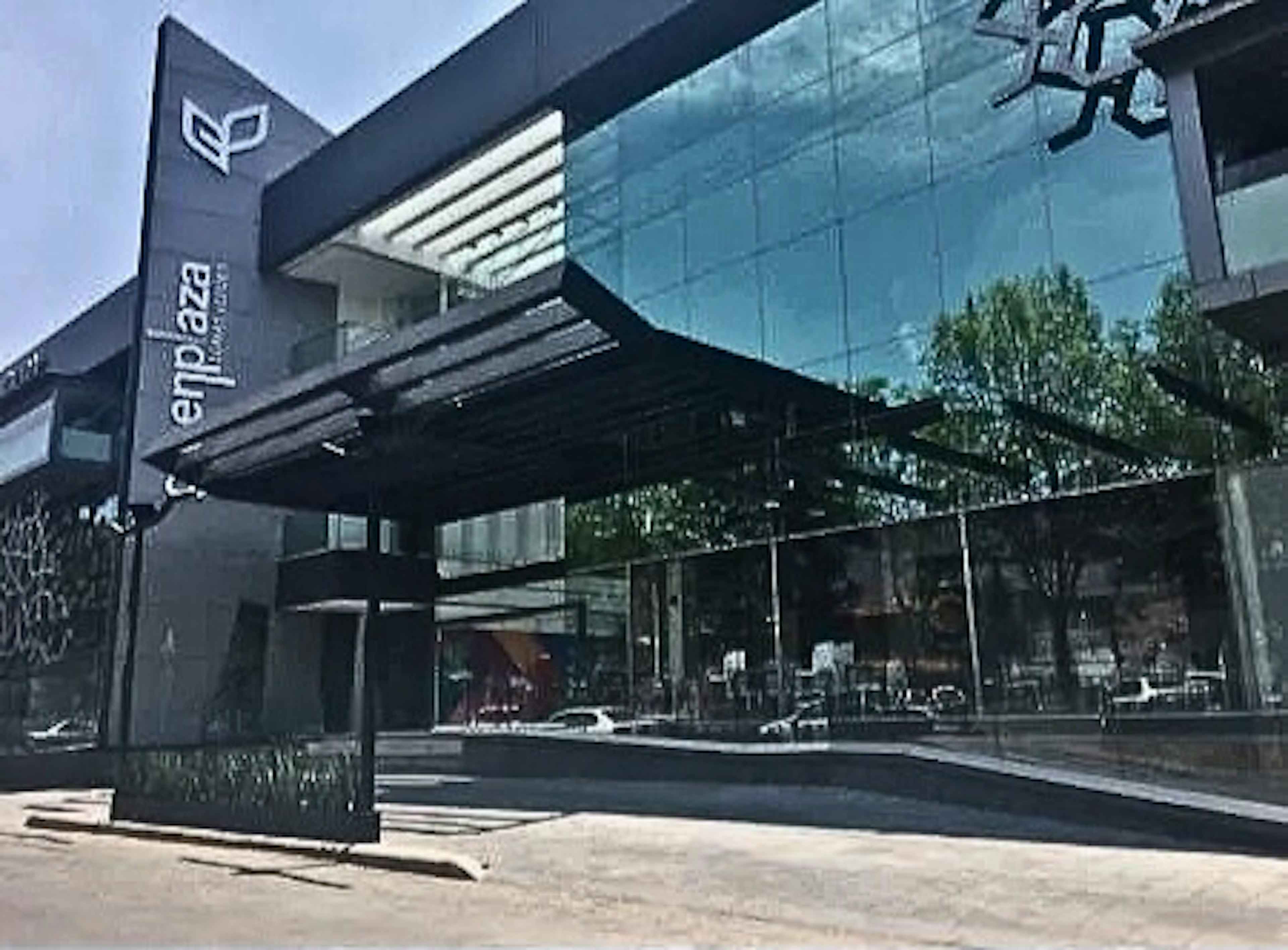 Boulevard De La Santa Cruz