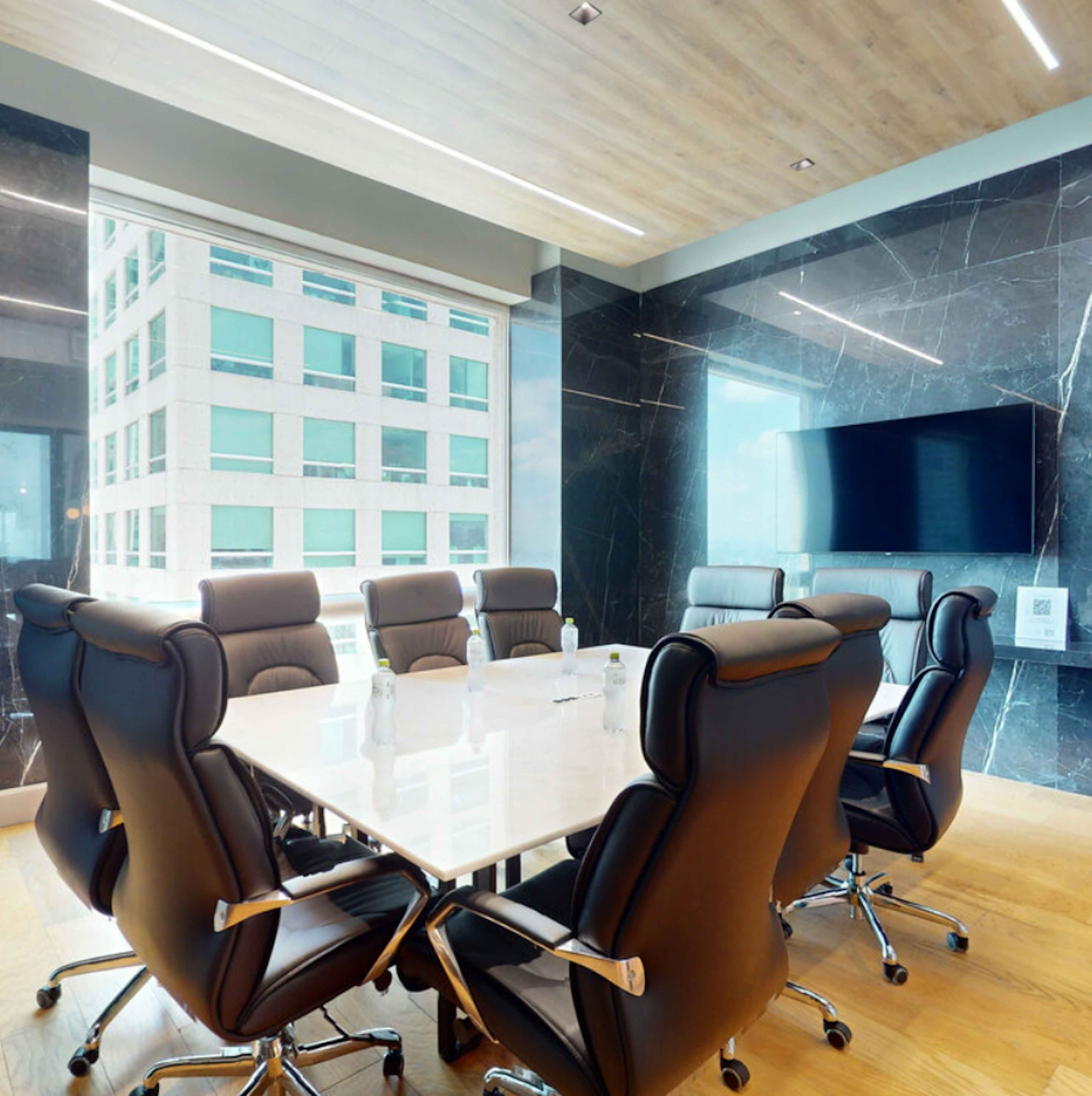 Piso 20- Oficina 2001