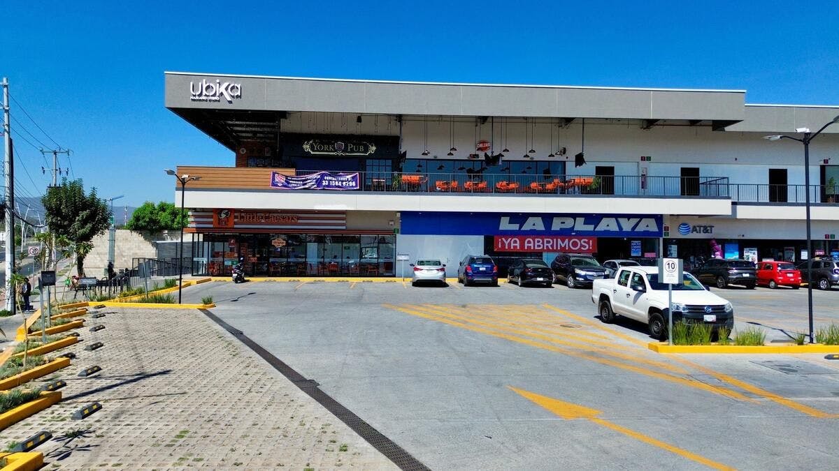 Local Comercial Spot2