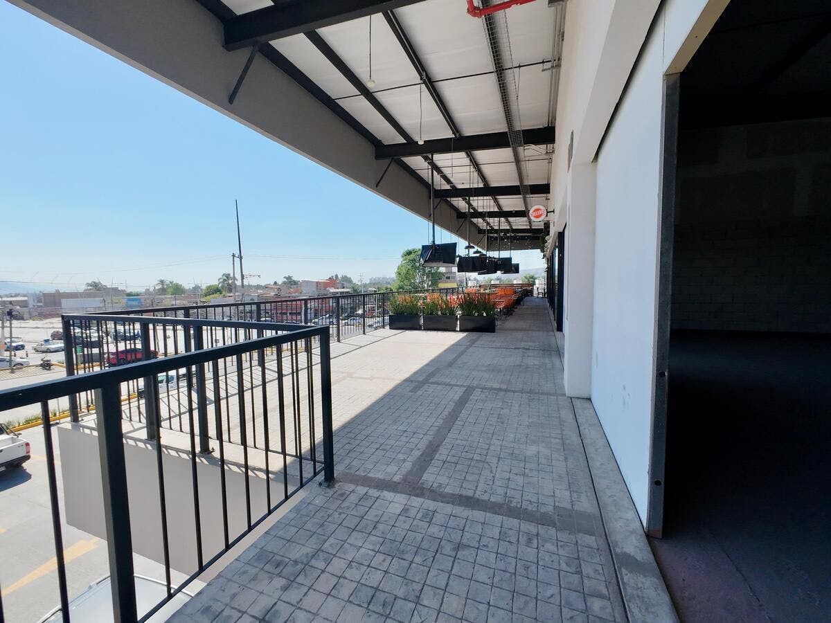 Local Comercial Spot2