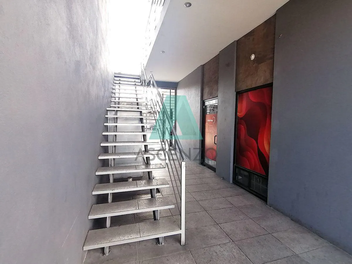 Local Comercial Spot2