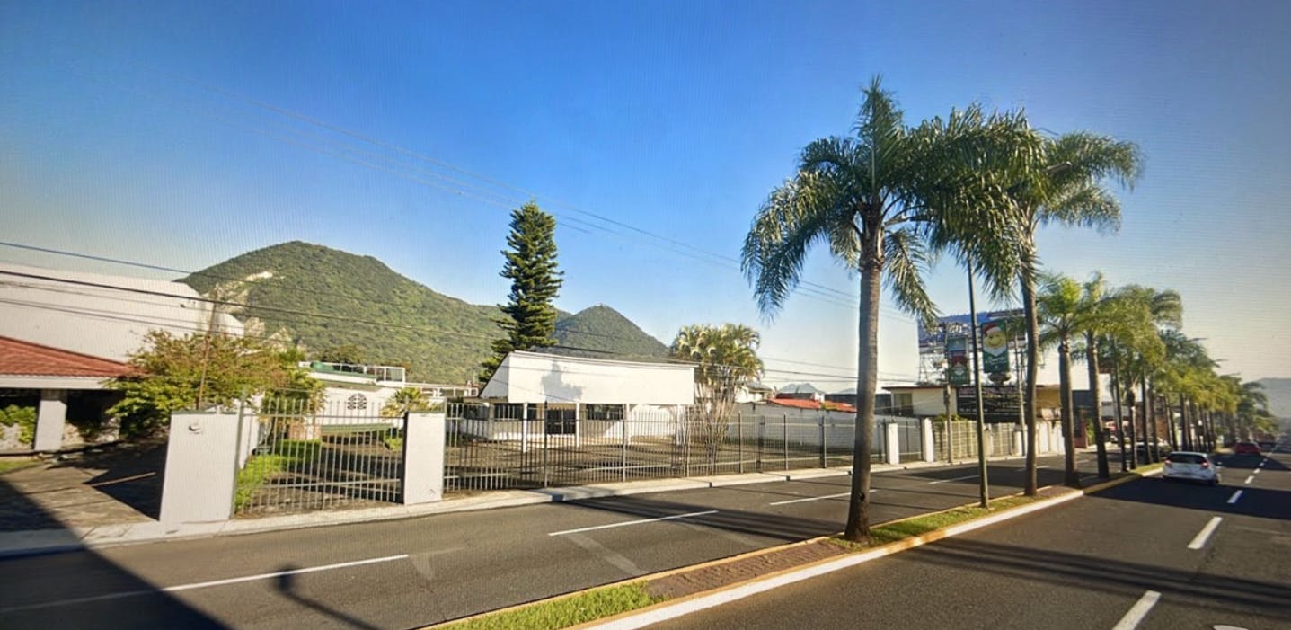 Local Comercial Spot2