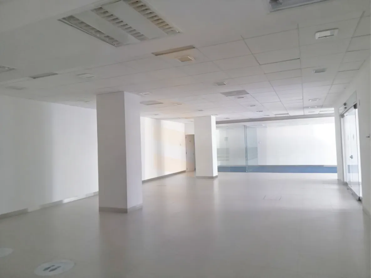 Local Comercial Spot2