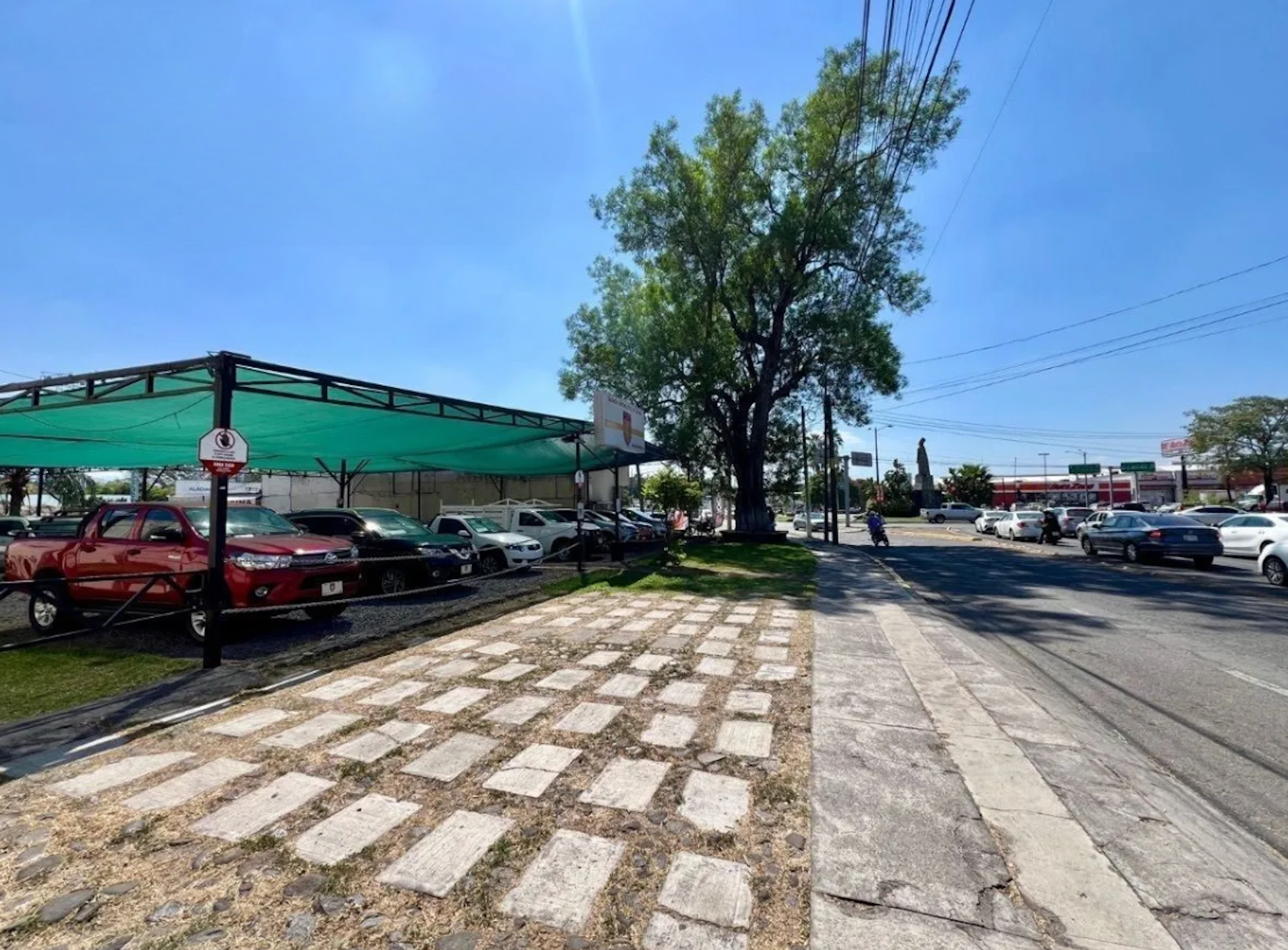 Local Comercial Spot2