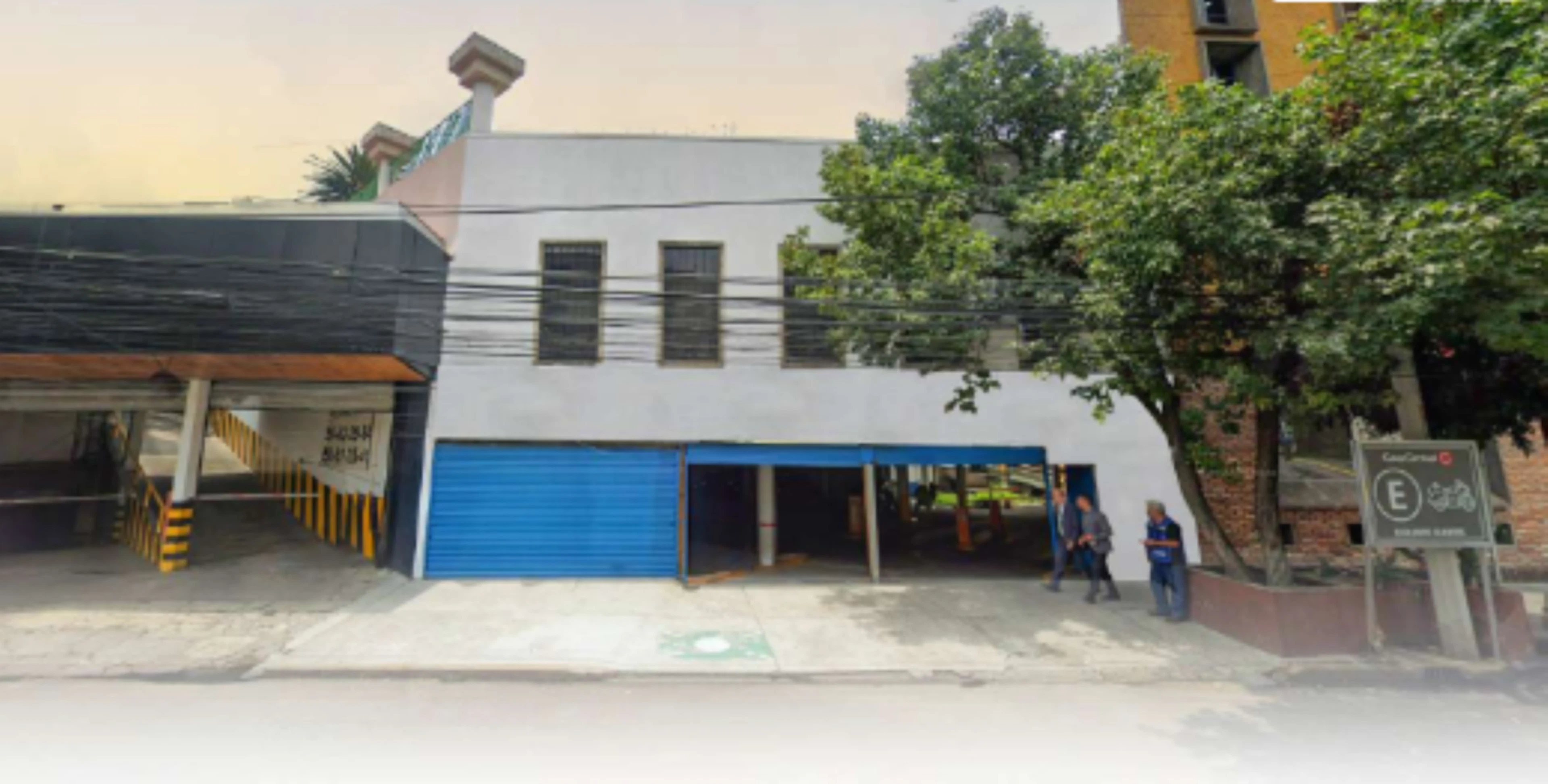 Local Comercial Spot2