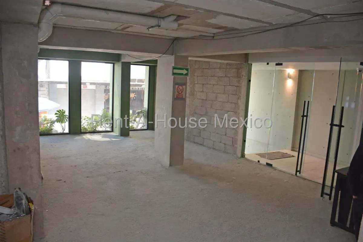 Local Comercial Spot2