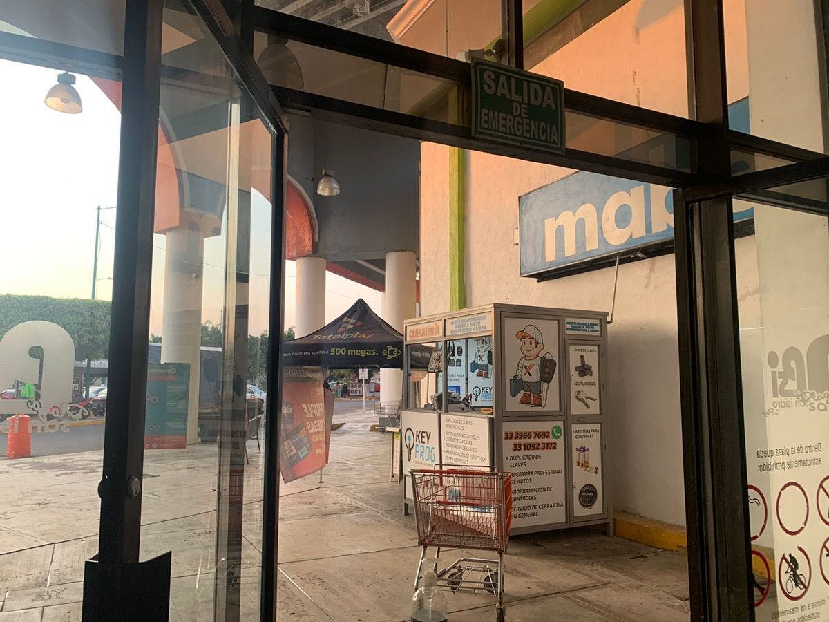 Local Comercial Spot2