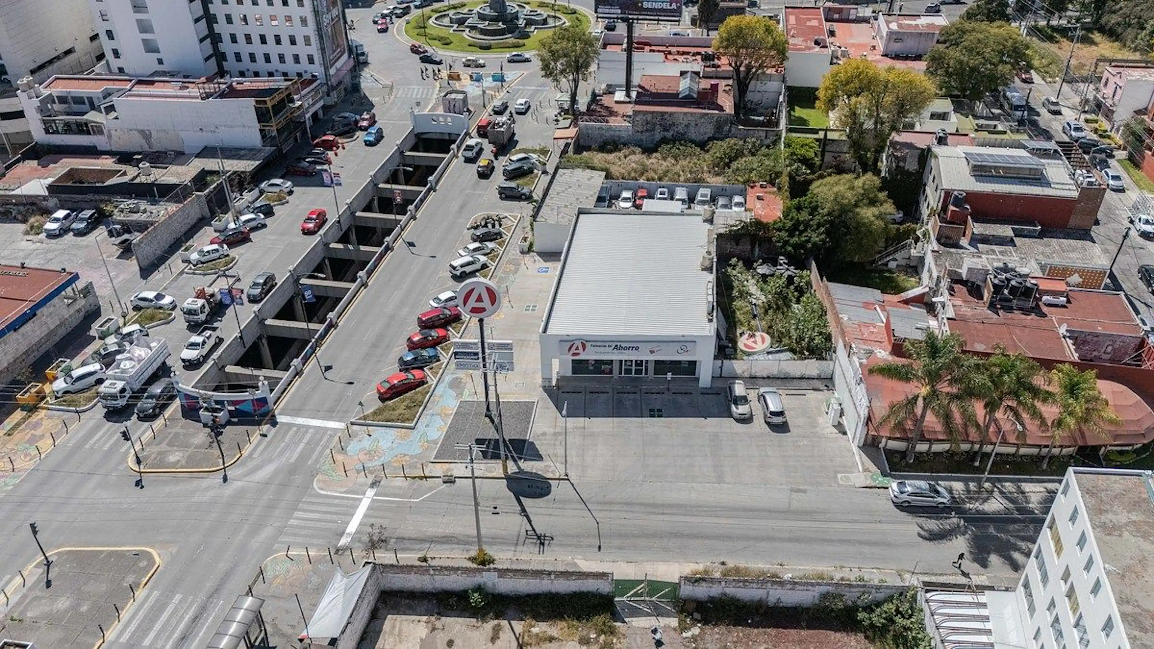 Blvd. Atlixco 305