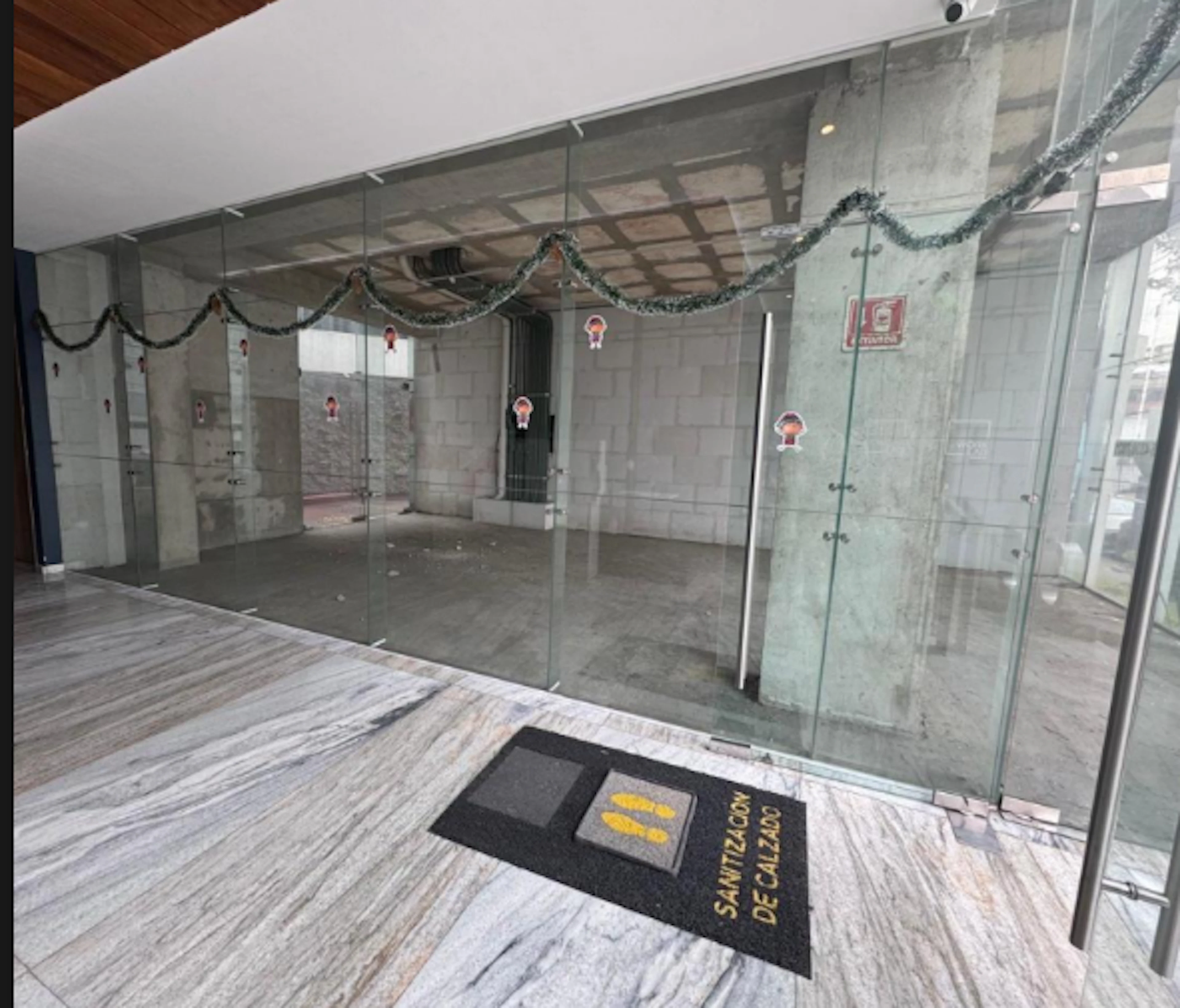 Local Comercial Spot2