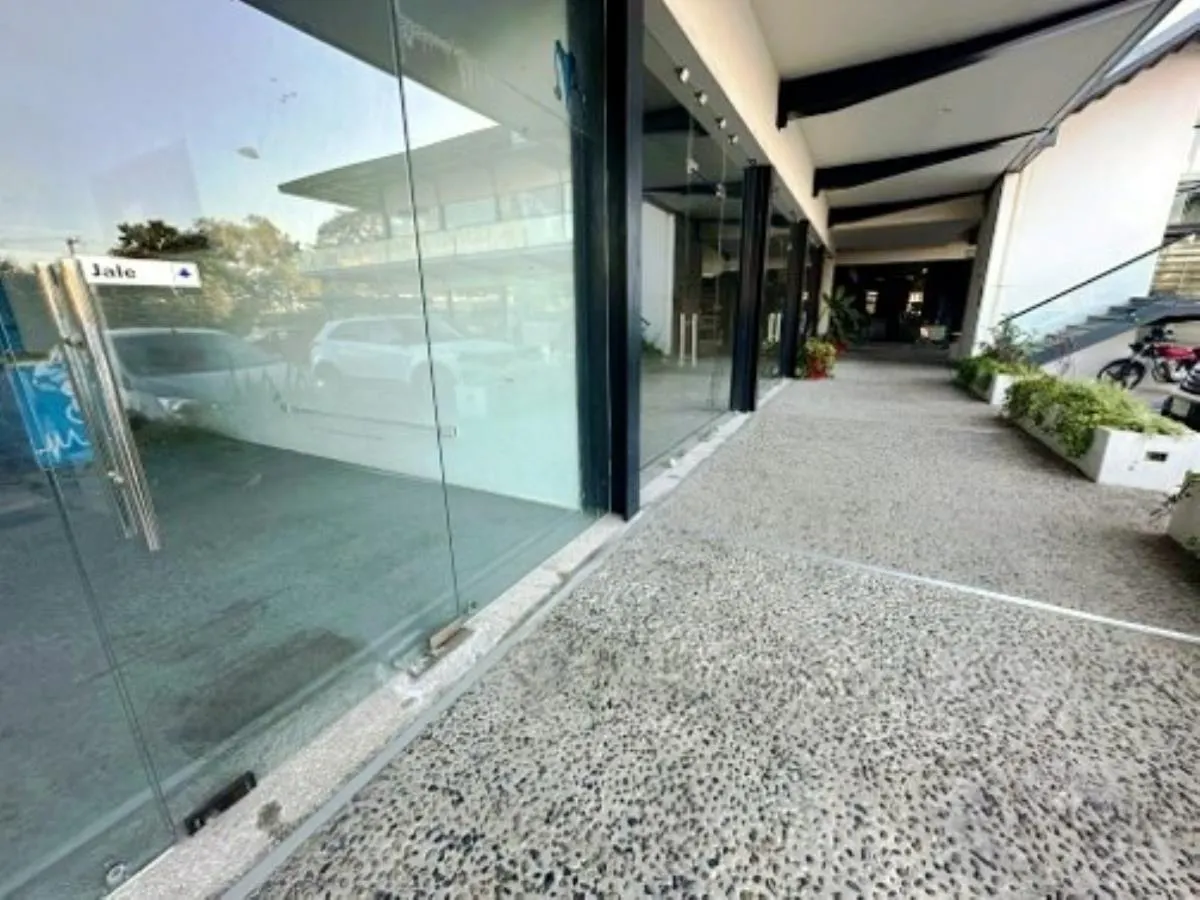 Local Comercial Spot2