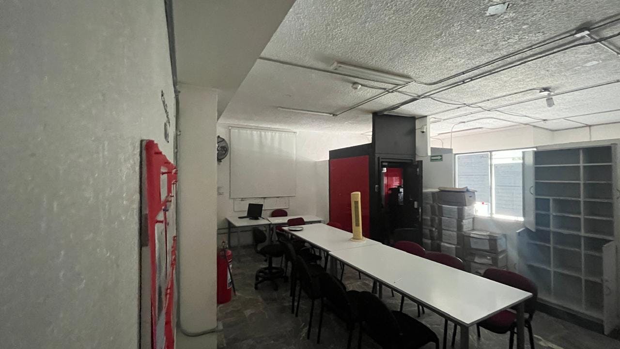 Local Comercial Spot2