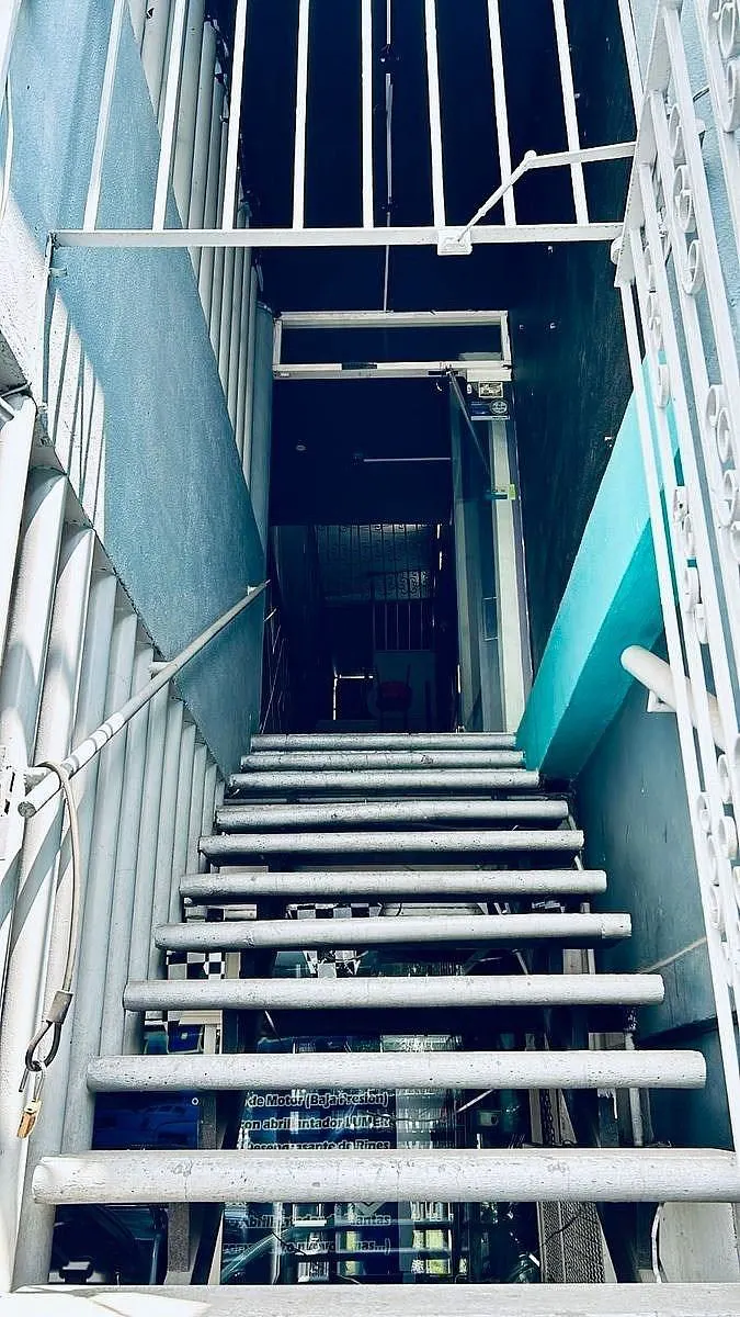 Local Comercial Spot2