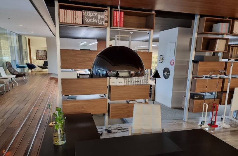 Local Comercial Spot2