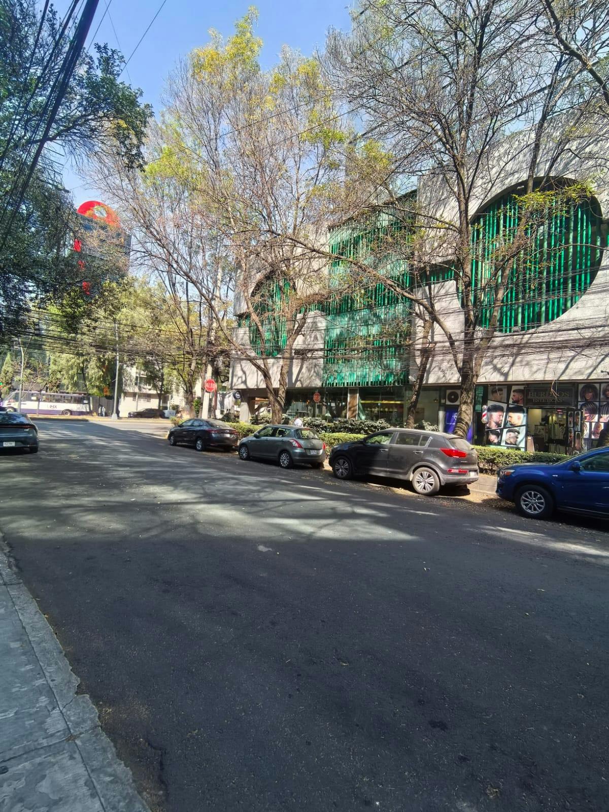 Local Comercial Spot2