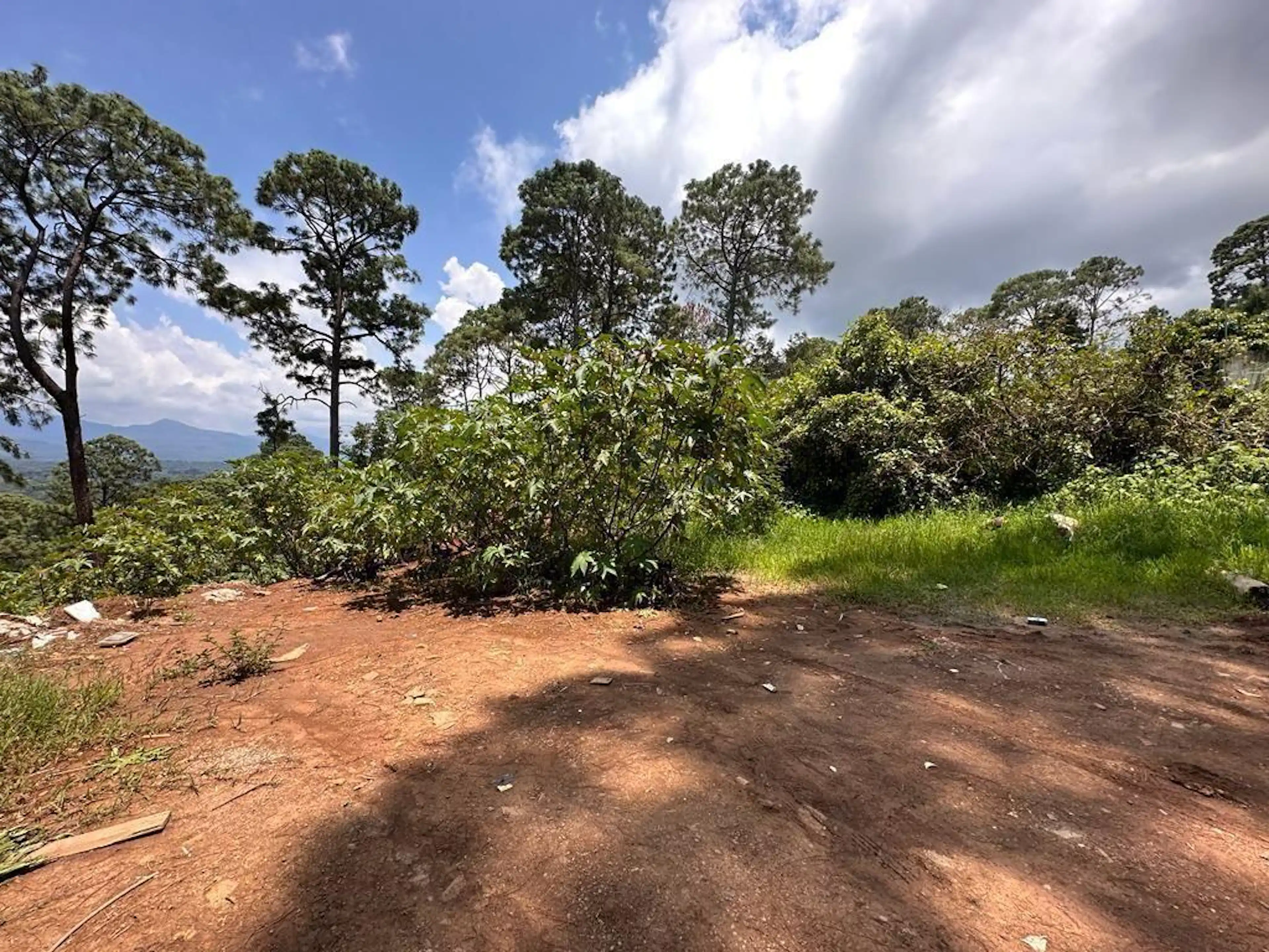 Excelente terreno para tu casa de descanso en una de las mejores zonas de Valle