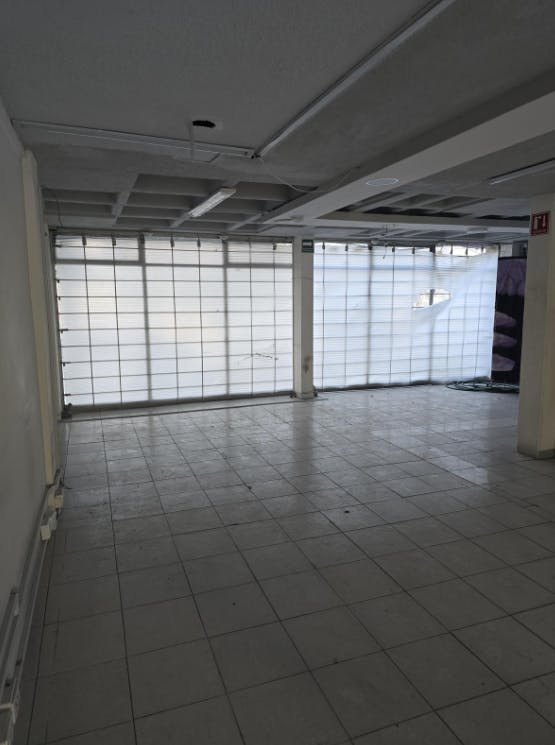 Local Comercial Spot2