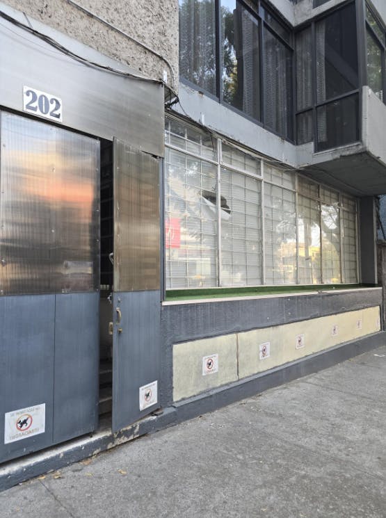 Local Comercial Spot2