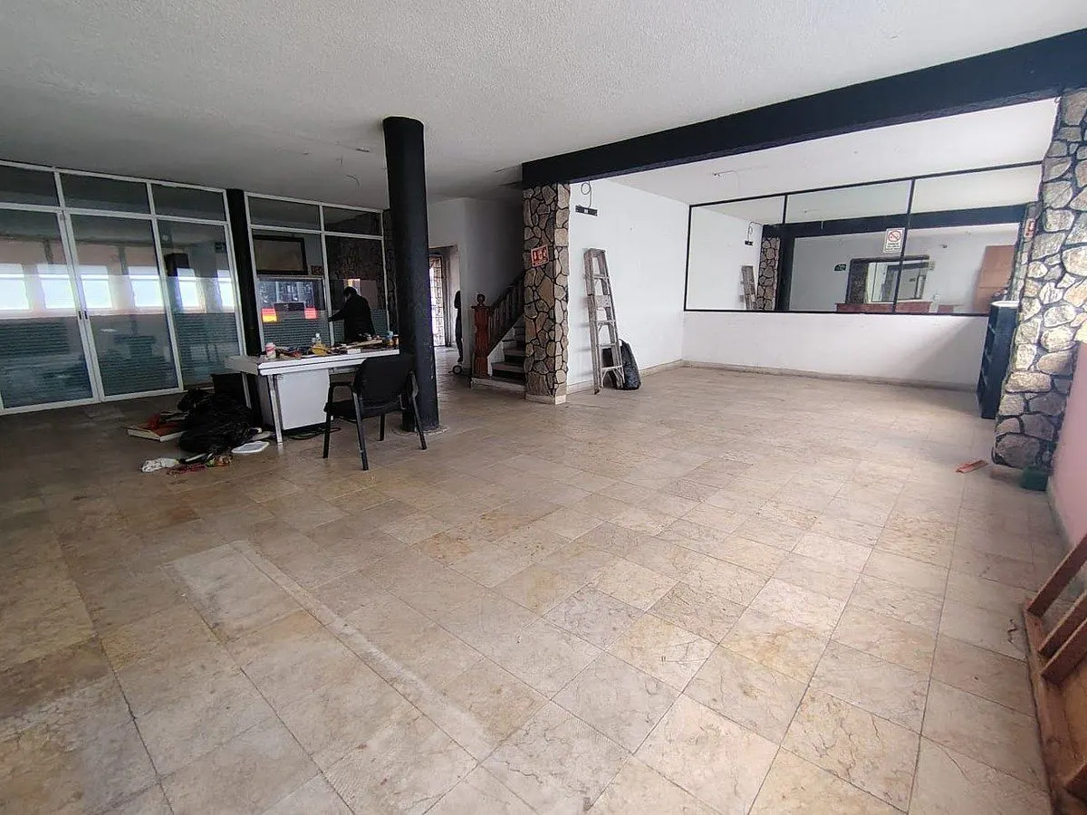 Local Comercial Spot2