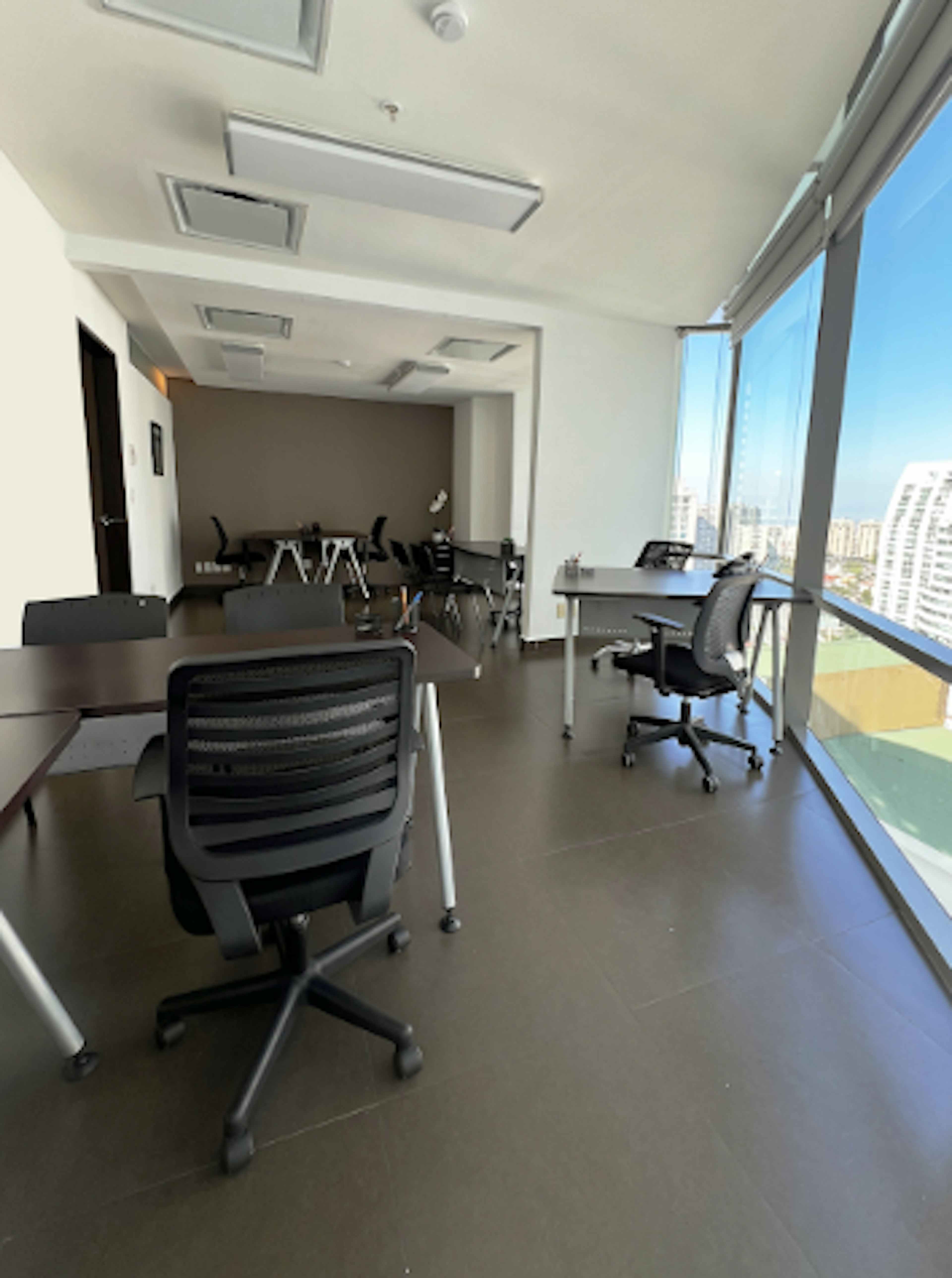 Oficina De 4-6 Personas