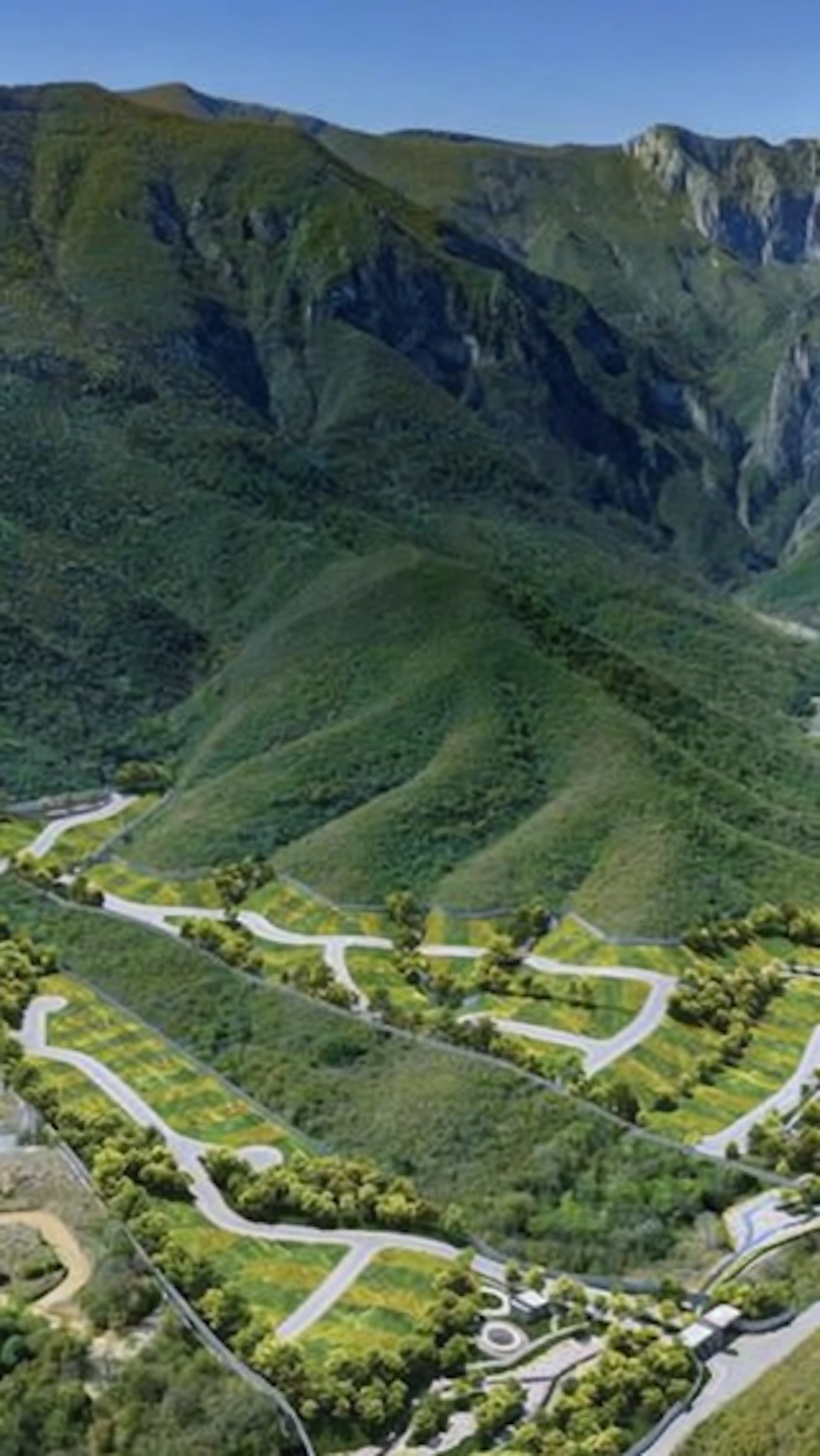 Terreno en Venta en Zona Valle Alto, Monterrey, N. L.
