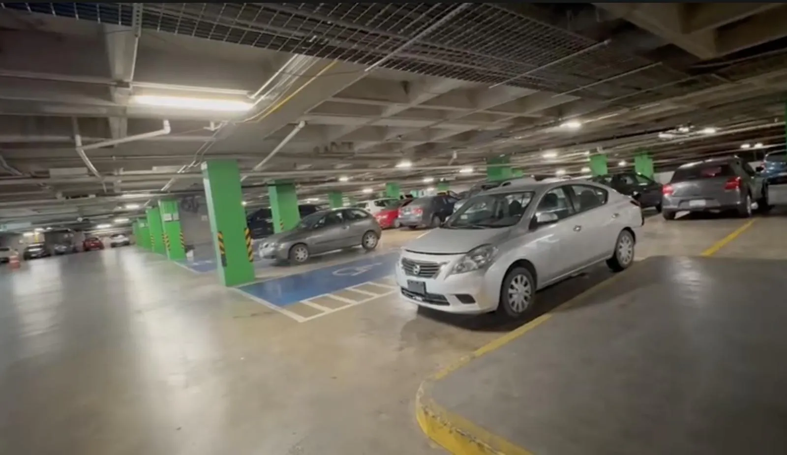 Local Comercial Spot2