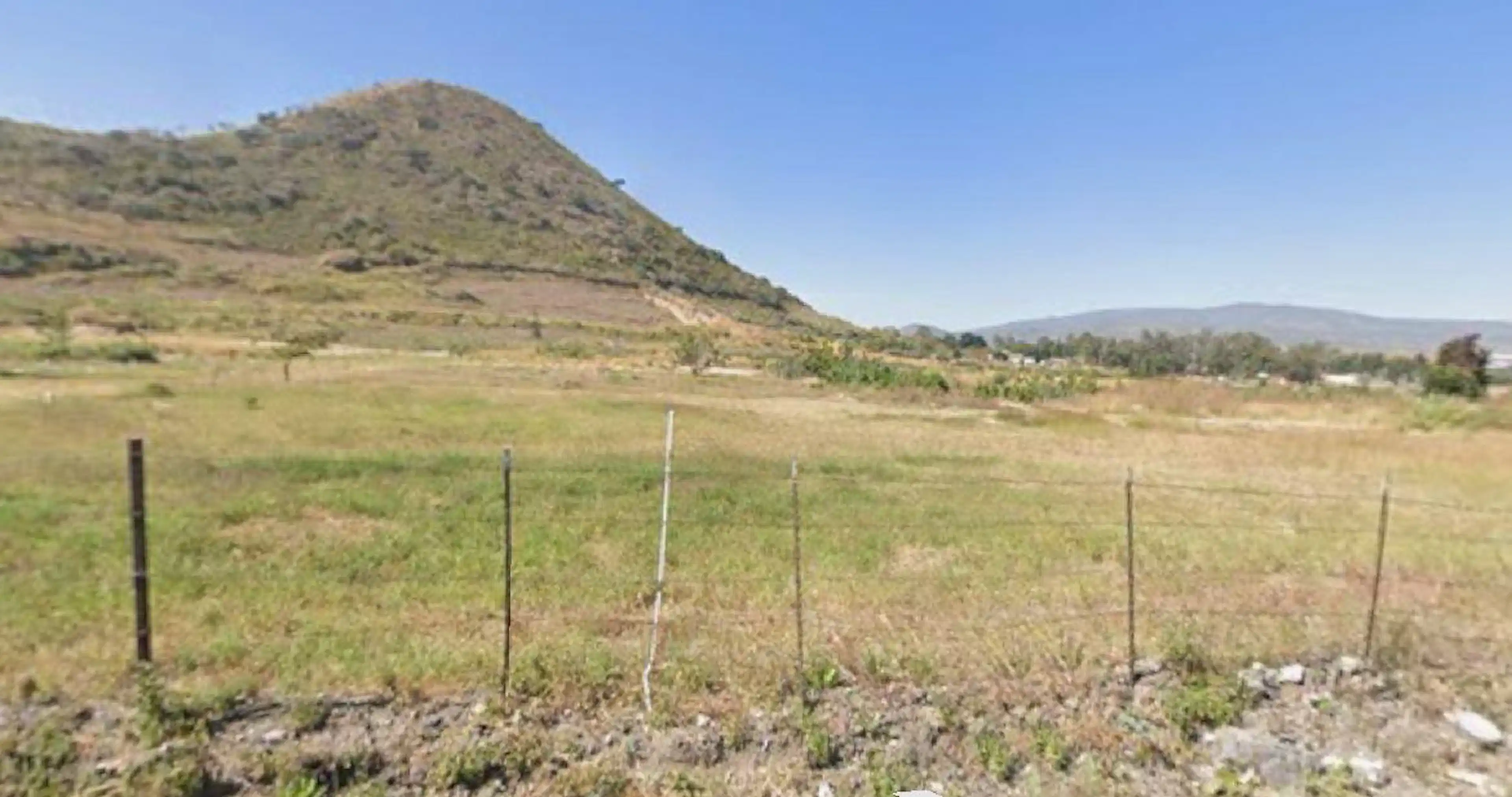 Terreno de 15 héctareas en Lomas de San Agustin, rodeado de servicios y mútiples fraccionamientos