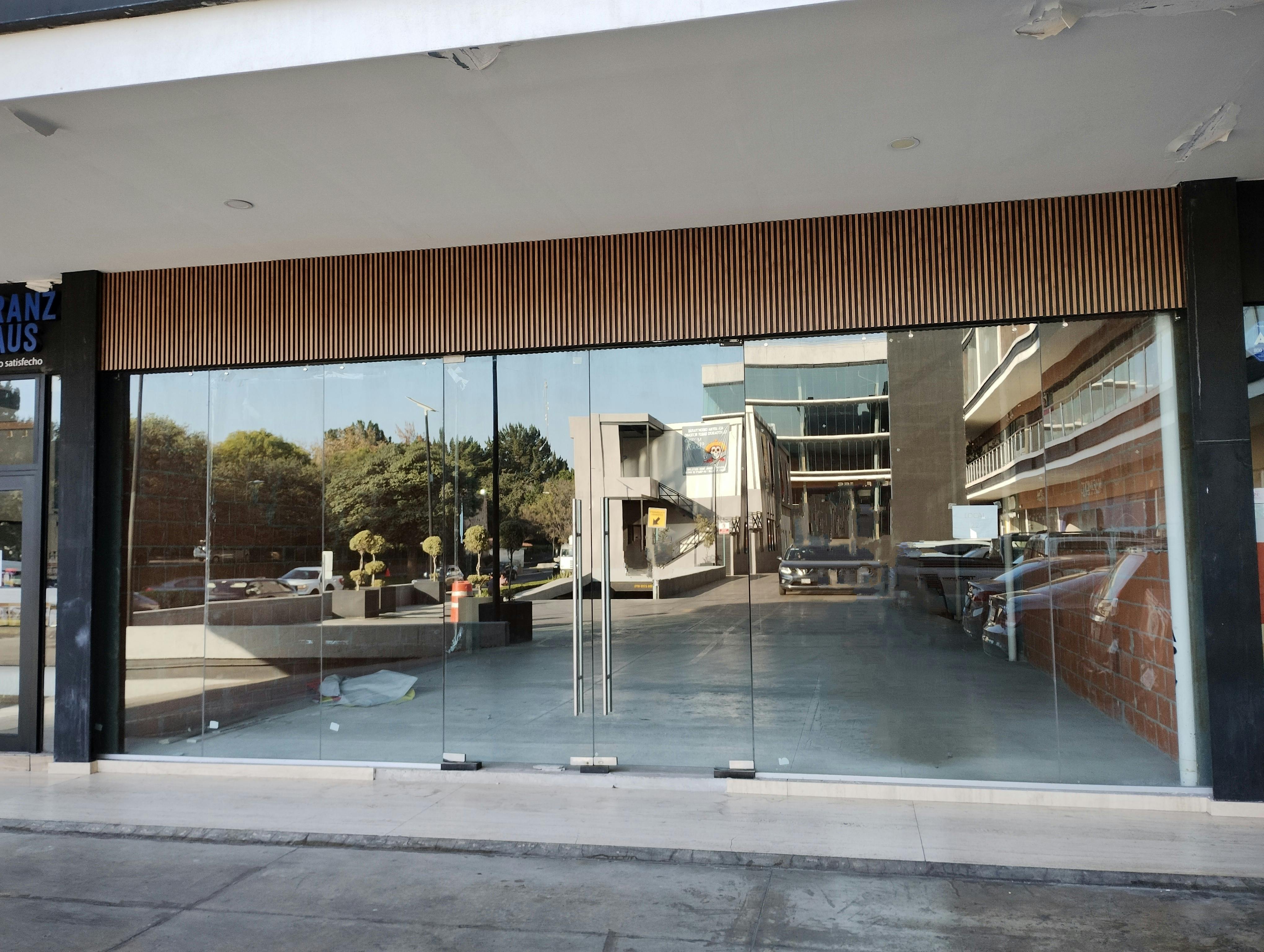 Local Comercial Spot2