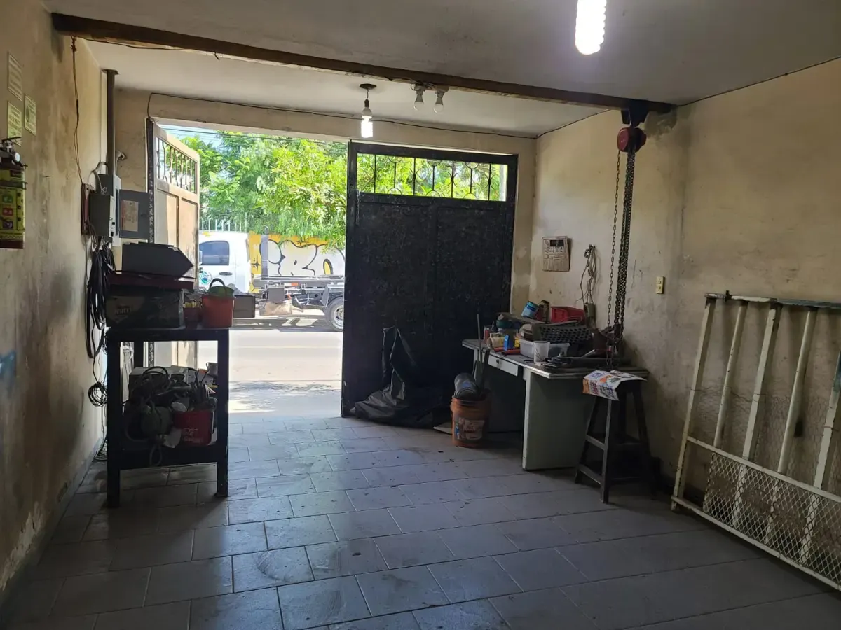 Local Comercial Spot2