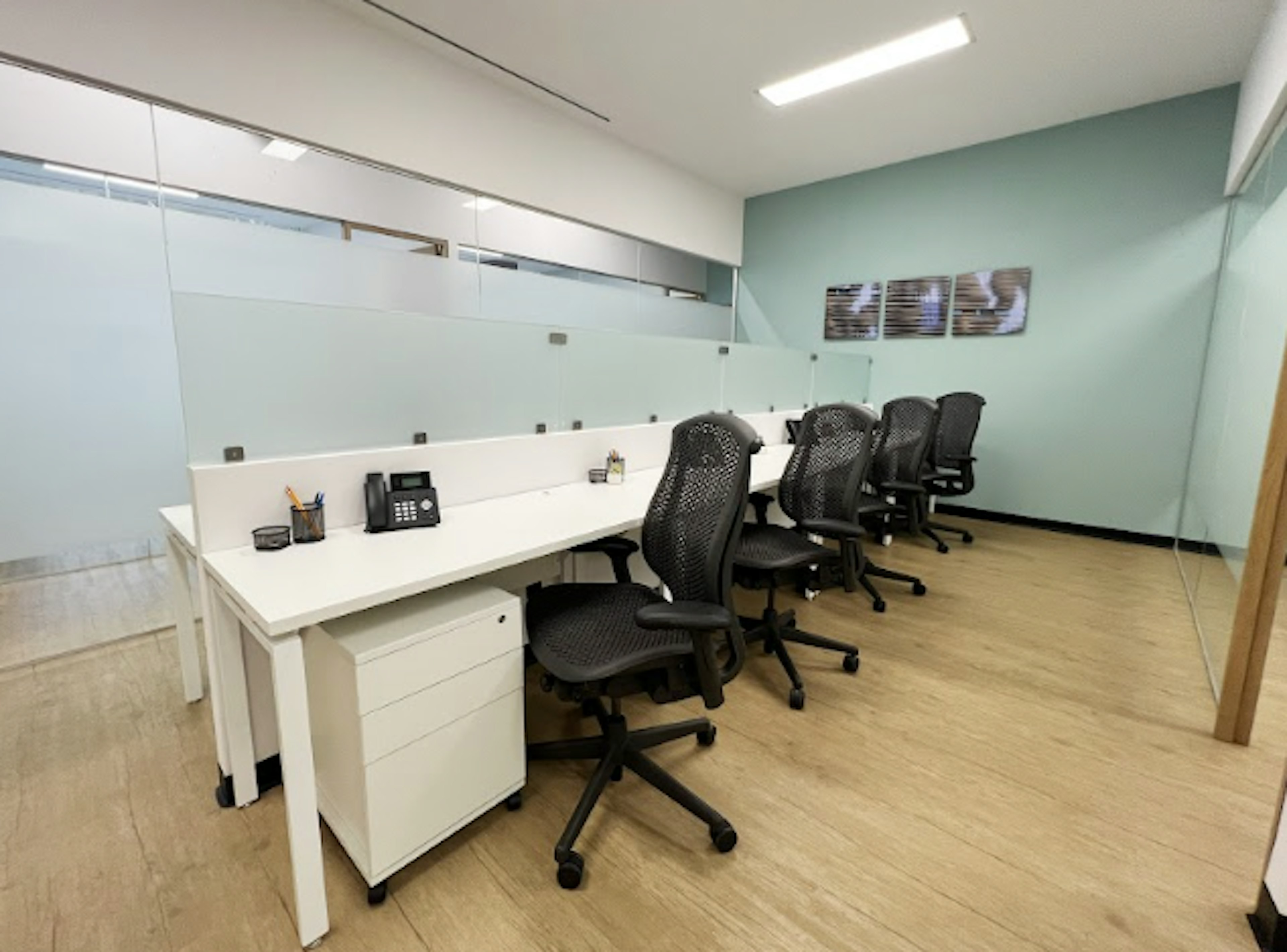 Oficina De 4-6 Personas-photo