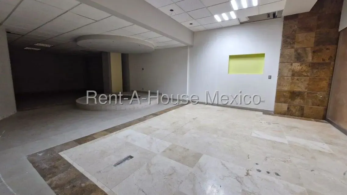 Local Comercial Spot2