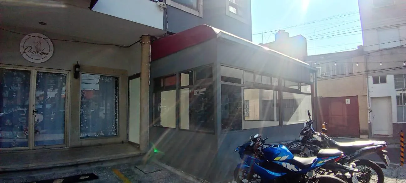 Local Comercial Spot2