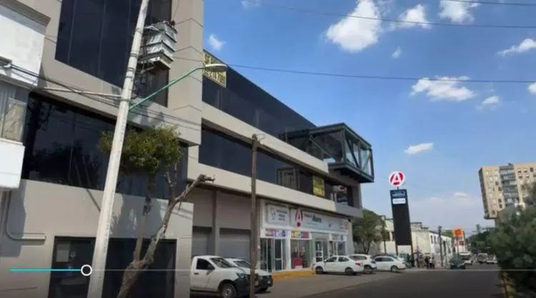 Local Comercial Spot2