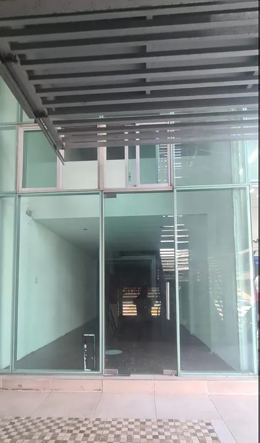 Local Comercial Spot2