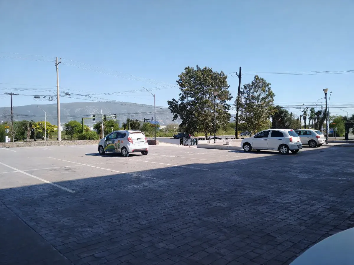 Local Comercial Spot2