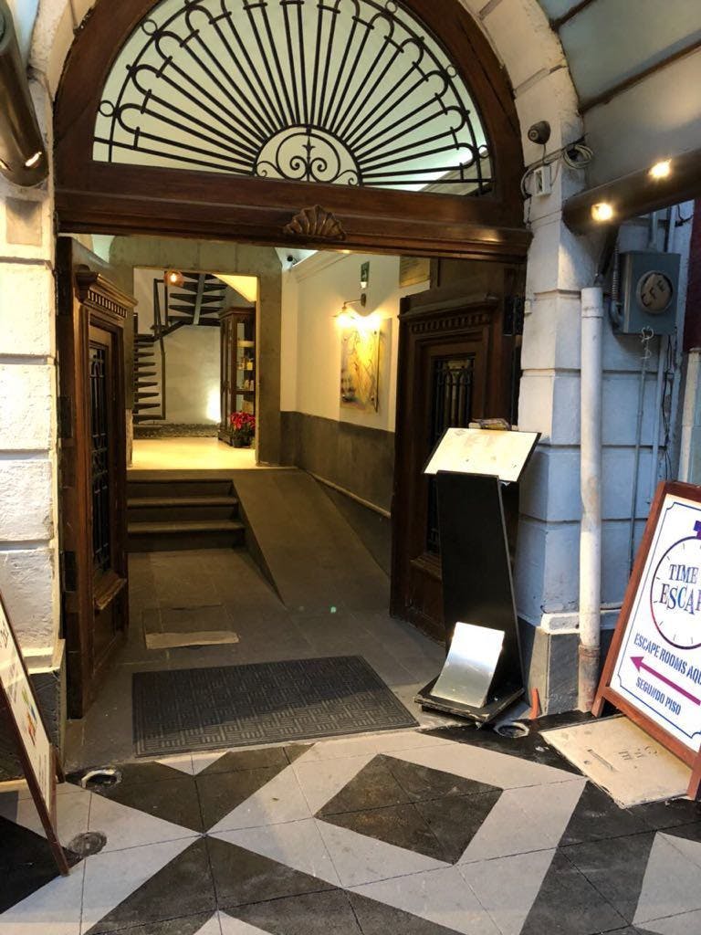 Local Comercial Spot2