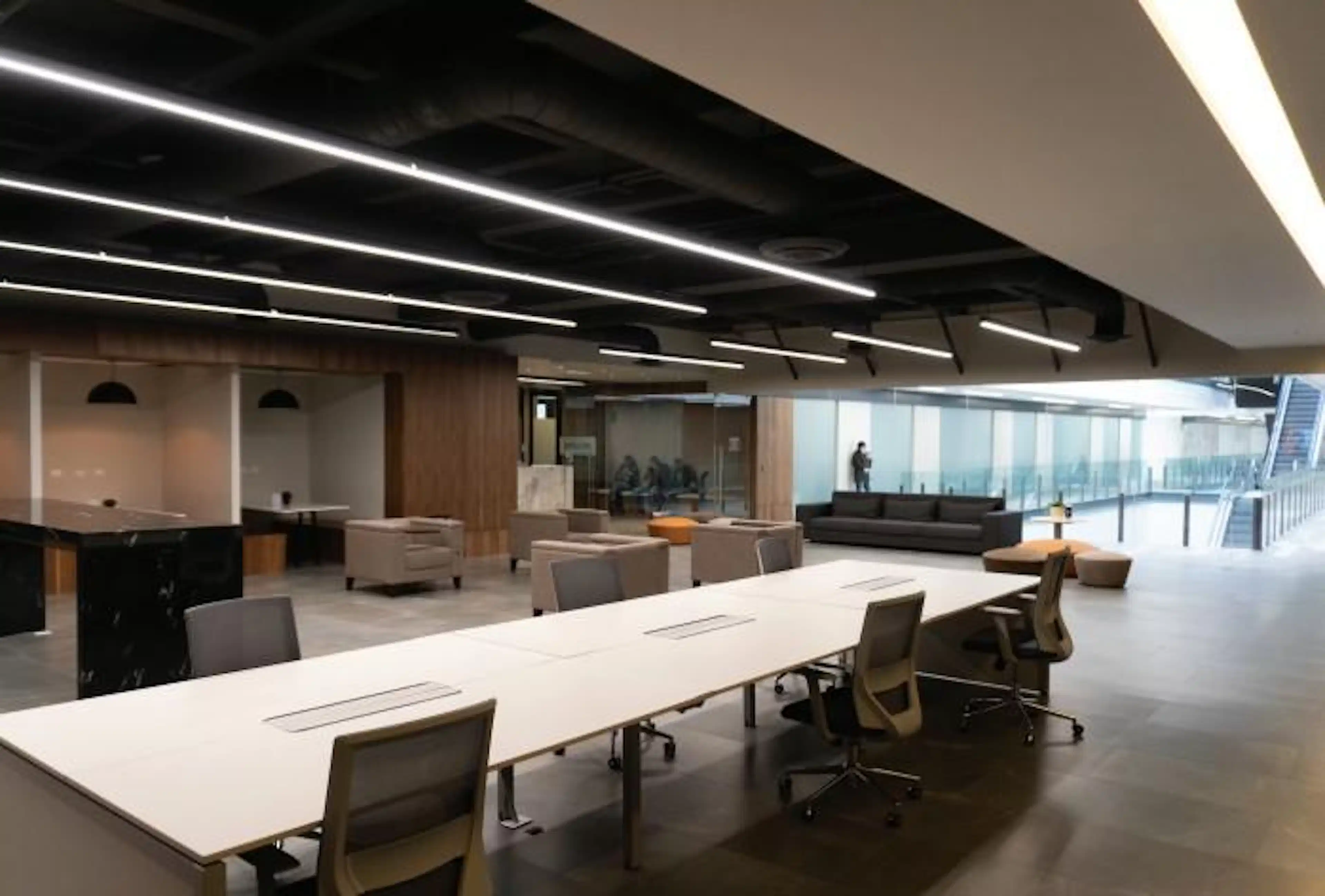 3 Oficinas En Venta En El Centro De Mty. Entrega Inmediata En Obra Gris. S/N