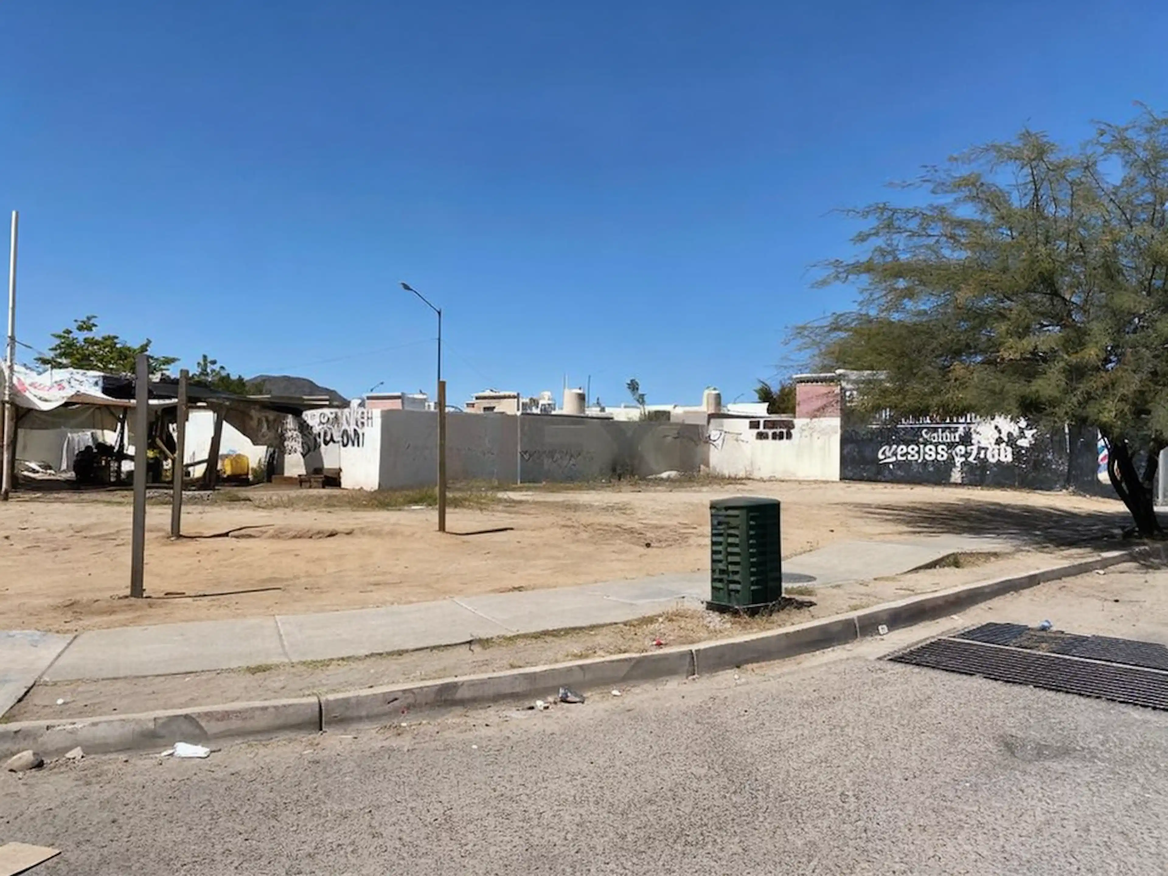 SE RENTA TERRENO COMERCIAL EN BICENTENARIO RESIDENCIAL