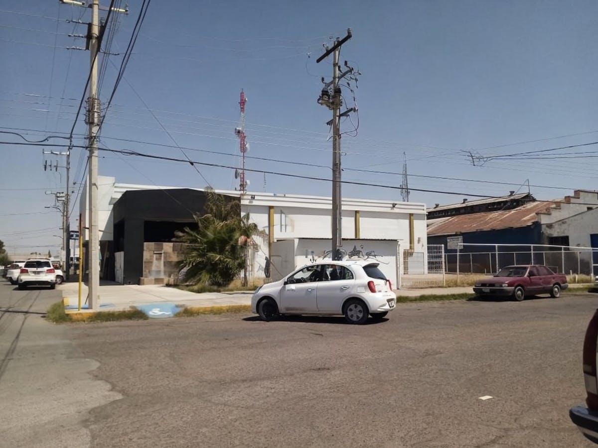 Local Comercial Spot2