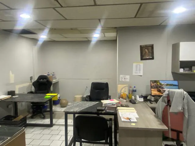 Local Comercial Spot2
