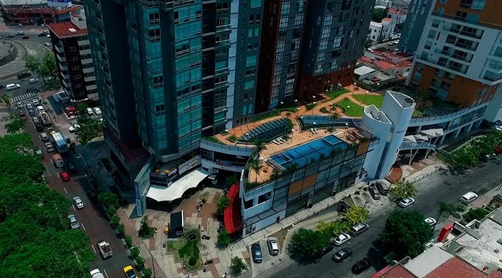 Local Comercial Spot2