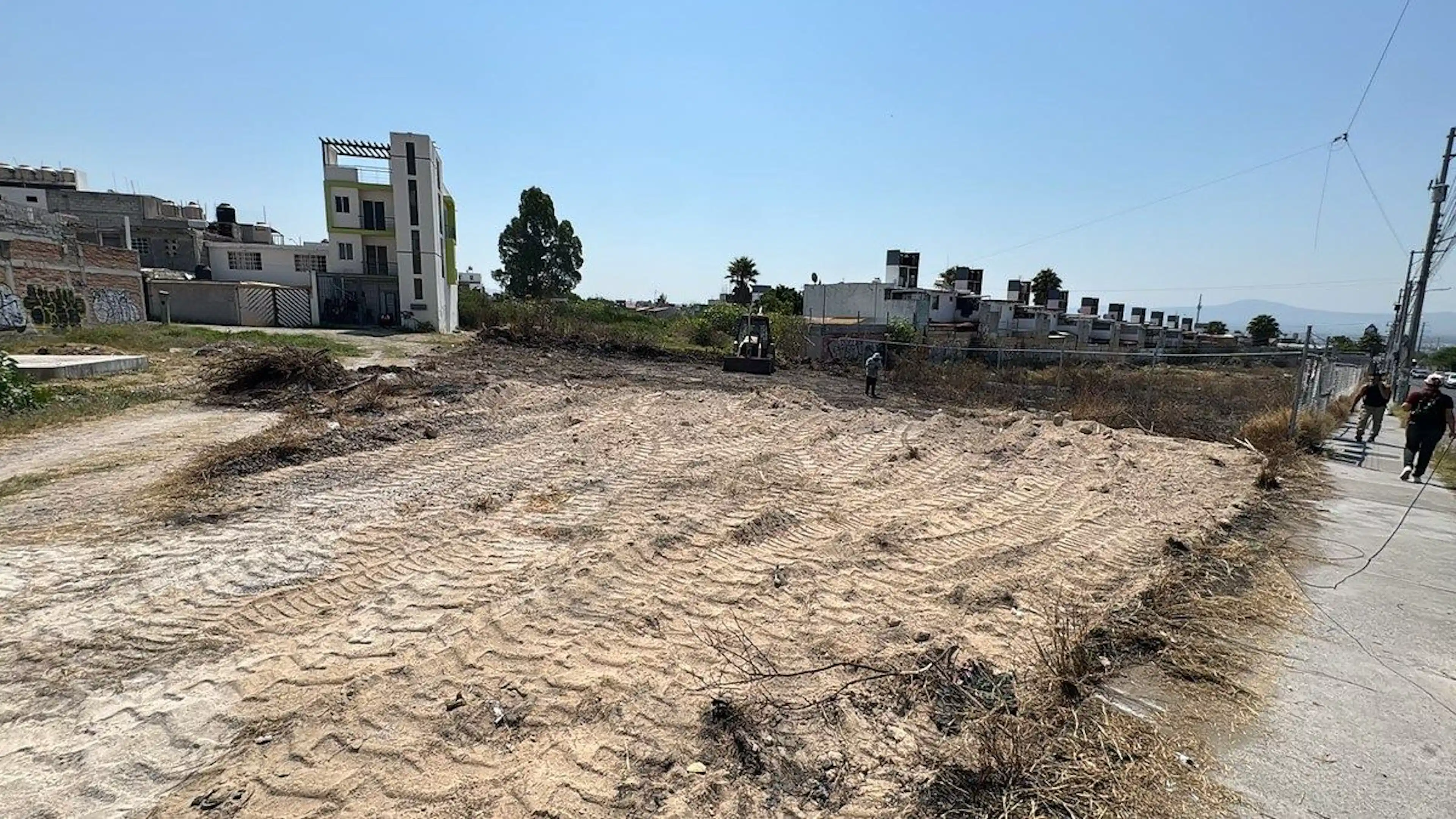 Se Vende Terreno En Blvd. Bernardo Quintana Cerro Colorado, Querétaro