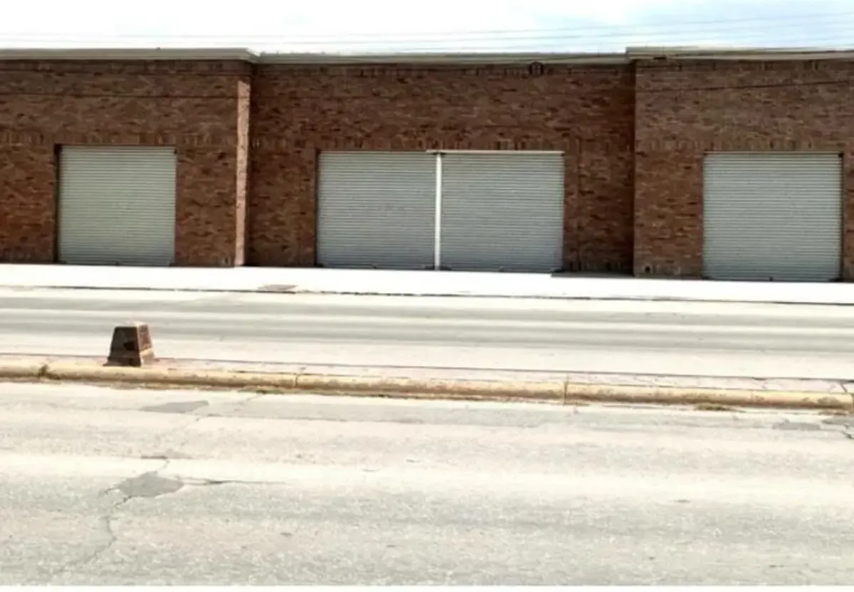 Local Comercial Spot2