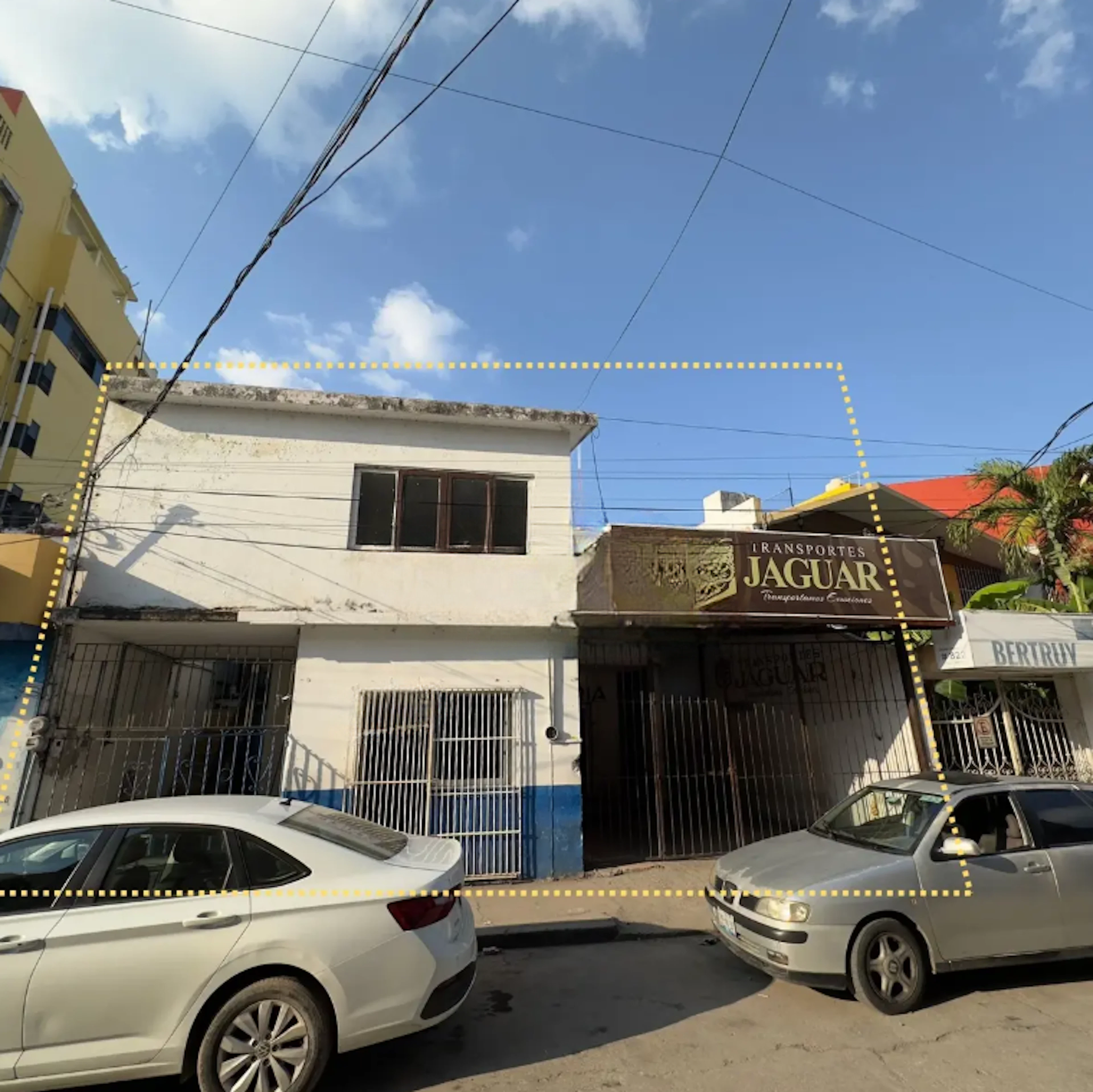 Local Comercial Spot2