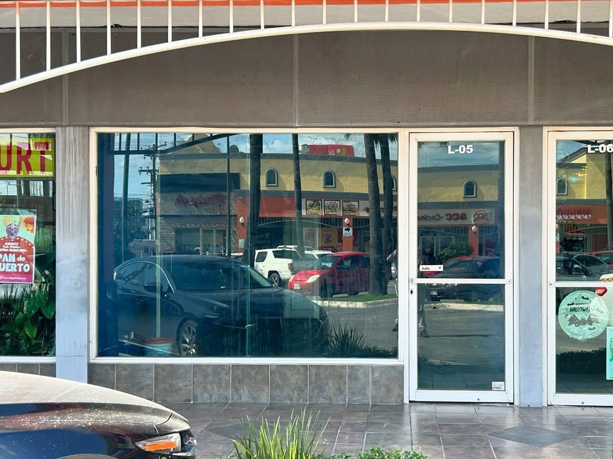 Local Comercial Spot2