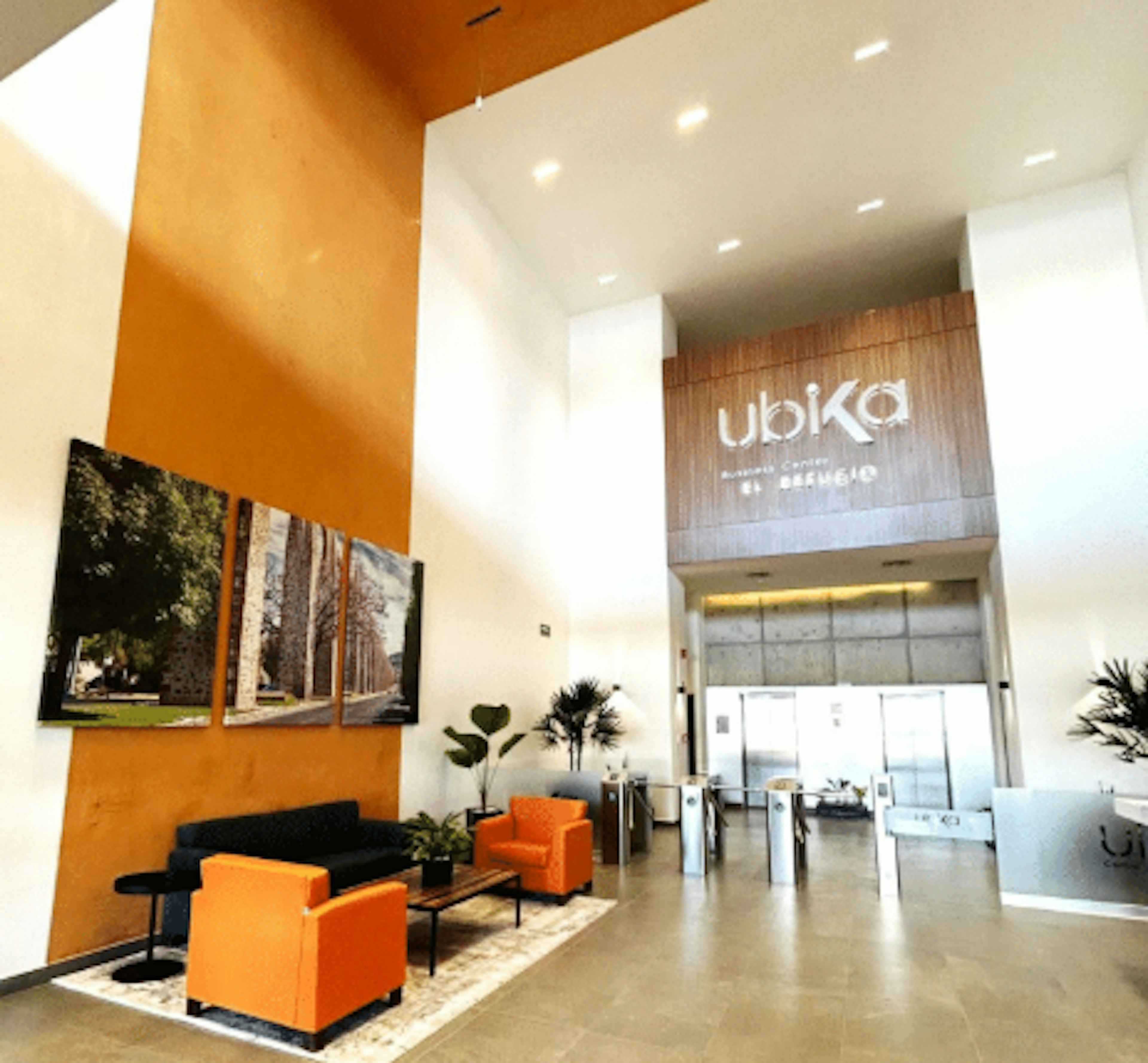 Plaza Ubika El Refugio